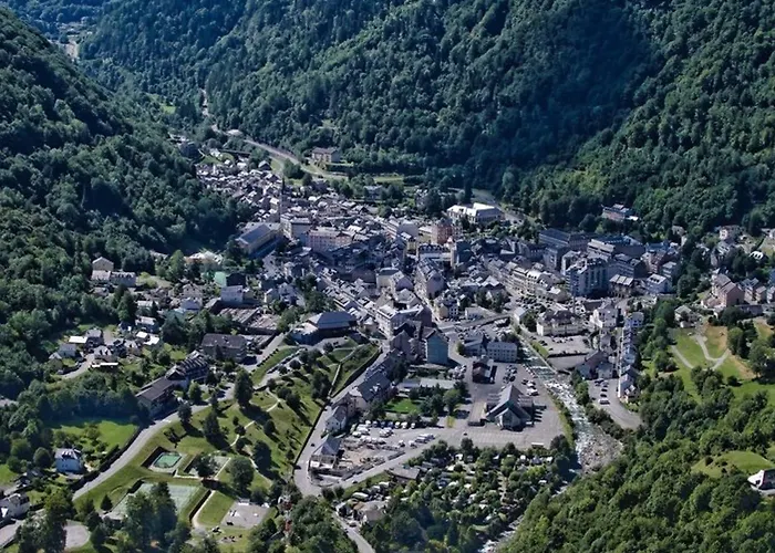 T2 A Cauterets, Proche Telecabine Avec Parking Et Local - Fr-1-401-198